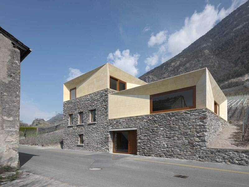 clavienrossier architectes: Wohnhaus in Charrat - best architects 12