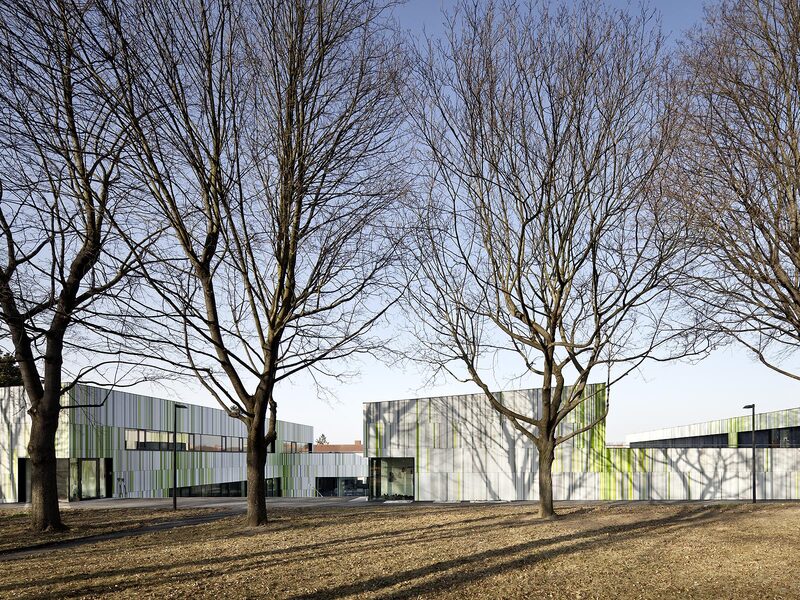 franz: Landesjugendheim Hollabrunn - best architects 16