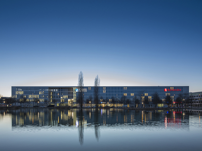 GOETZ CASTORPH ARCHITEKTEN UND STADTPLANER: Hotels and Offices on Riemer Lake - best architects 16