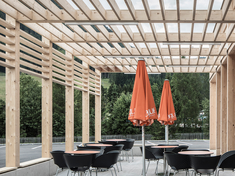 LP architektur: MPREIS St. Martin  - best architects 18 in Gold
