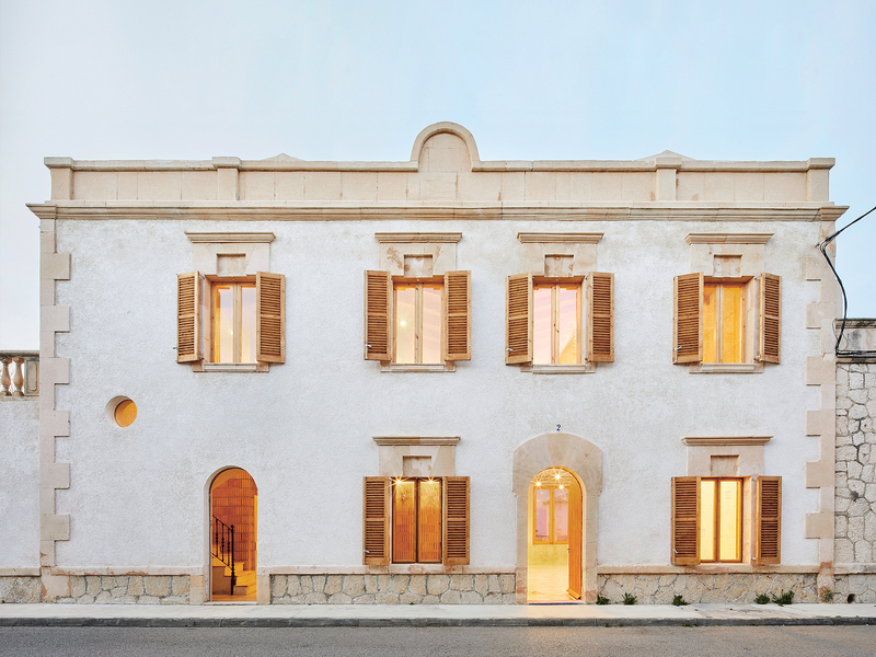AULETS ARQUITECTES: Sanierung eines önologischen Instituts - best architects 19 in gold