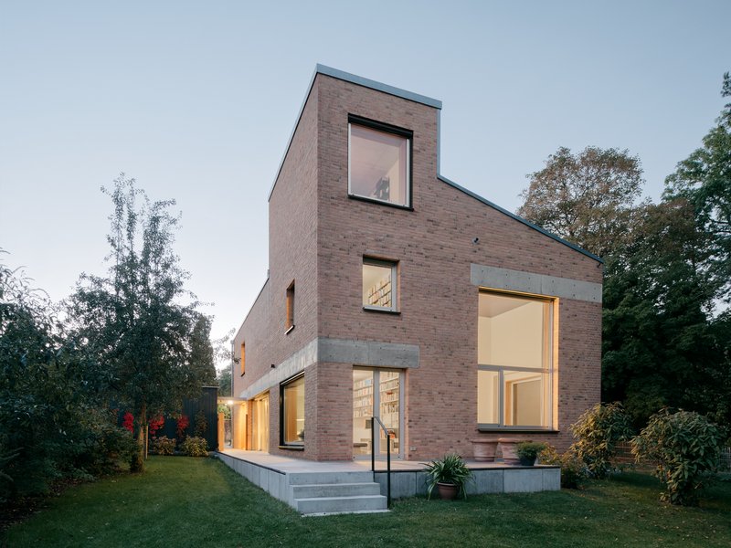 Weyell Zipse Architekten: Haus P - best architects 24 in gold