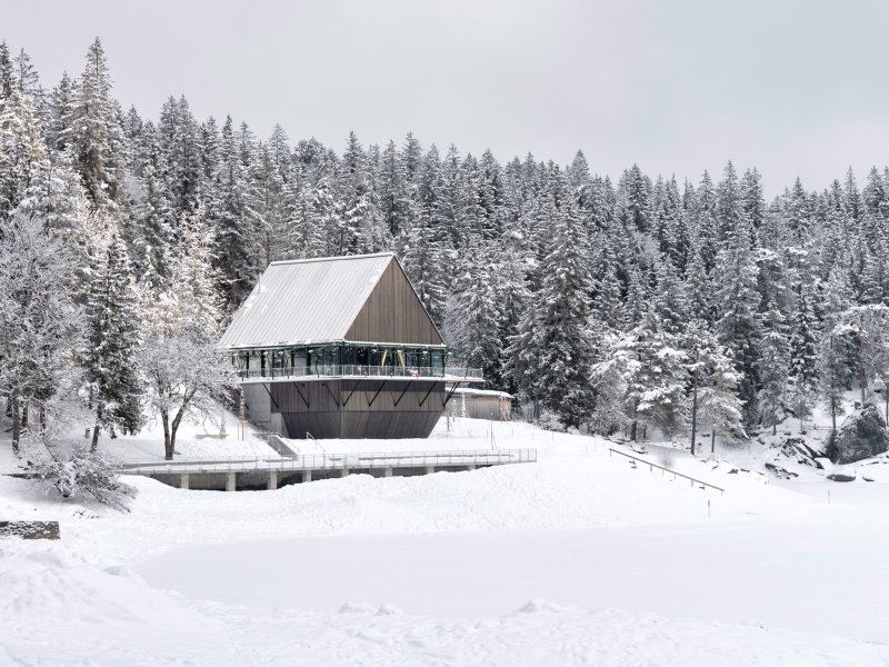 Corinna Menn: Restaurant Caumasee Flims - best architects 26